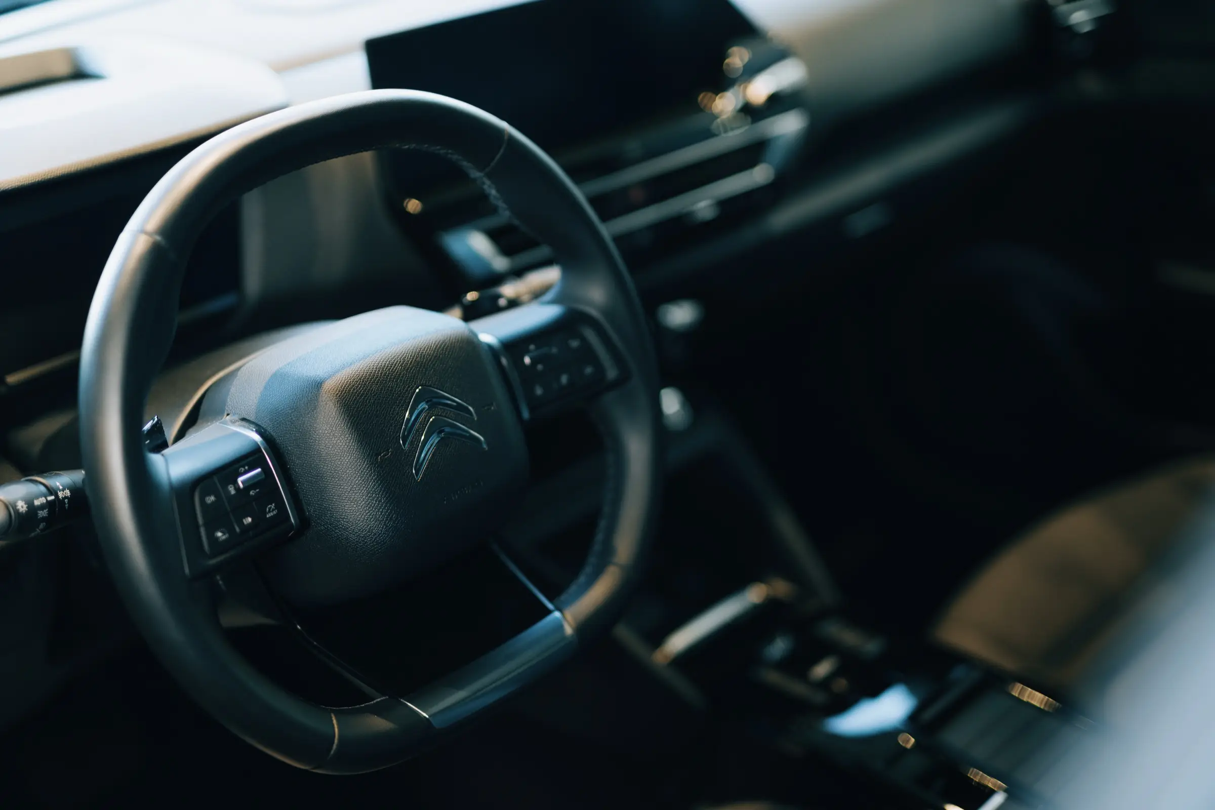 Volant d'un véhicule Citroën proposé à la location